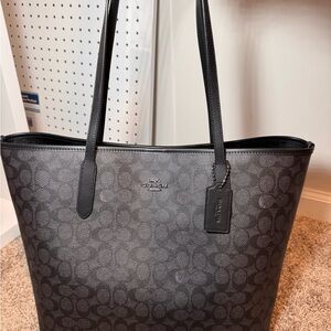 Coach city tote